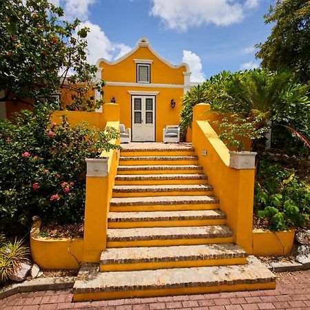 Landhuis Bona Vista Hotel Willemstad Buitenkant foto